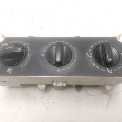 Commande de chauffage Peugeot PARTNER Monospace (5_, G_) 1.9 d (1999-2008) 4 portes