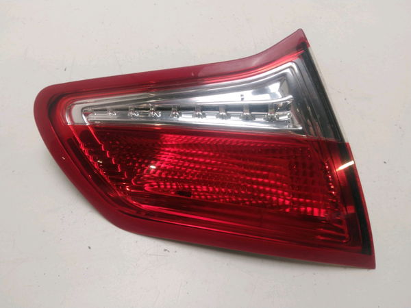 Feu arrière interieur gauche Citroën C4 II (NC_) 1.6 hdi 110 (2009) 5 portes