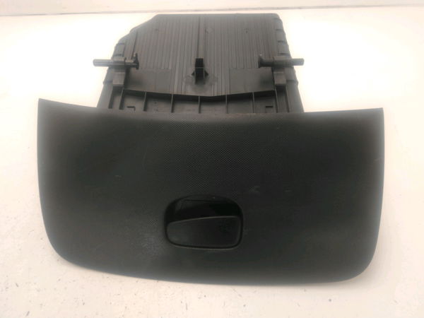 Boite à gants Renault CLIO IV (BH_) 1.5 dci 90 (2012) 5 portes