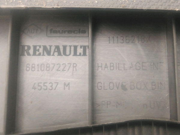 Boite à gants Renault CLIO IV (BH_) 1.5 dci 90 (2012) 5 portes