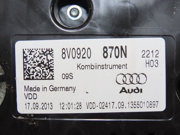 Bloc compteurs Audi A3 (8V1, 8VK) S3 quattro (2013-2014)