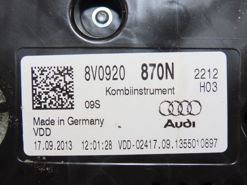 Bloc compteurs Audi A3 (8V1, 8VK) S3 quattro (2013-2014)