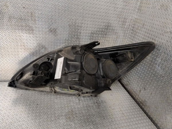 Phare droit Ford FOCUS II (DA_, HCP, DP) 1.6 tdci (2004-2012)