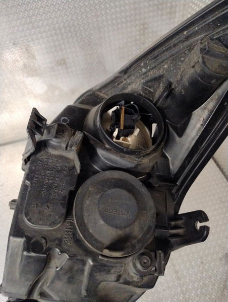 Phare gauche Ford FOCUS II (DA_, HCP, DP) 1.6 tdci (2004-2012)