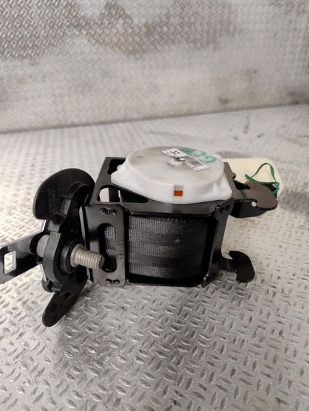 Ceinture arrière centrale Citroën C4 GRAND PICASSO II (DA_, DE_) 1.2 thp 130 (2014)