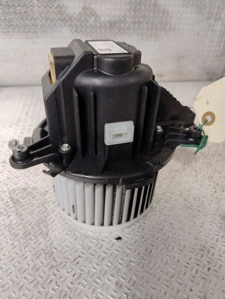 Moteur ventilateur chauffage Citroën C4 GRAND PICASSO II (DA_, DE_) 1.2 thp 130 (2014)