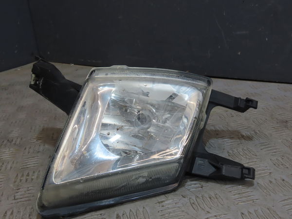 Phare antibrouillard avant droit Peugeot 407 (6D_) 2.0 hdi 135 (6drhrh, 6drhre, 6drhrg, 6drhrj) (2004-2010) 4 portes