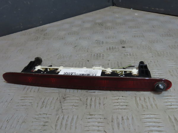 Feux stop supplementaire Suzuki SWIFT III (MZ, EZ) 1.3 (rs 413) (2005)