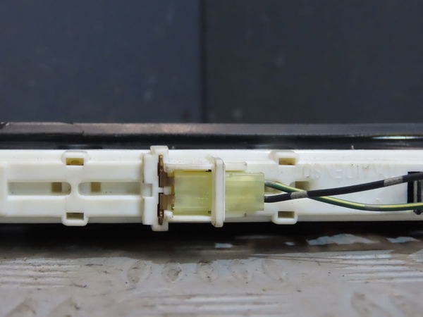 Feux stop supplementaire Suzuki SWIFT III (MZ, EZ) 1.3 (rs 413) (2005)