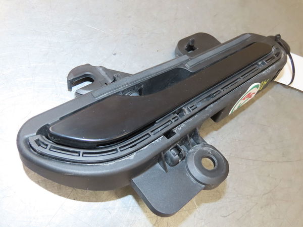 Poignee ext porte avd Tesla MODEL Y (5YJY) Ev traction intégrale (2021) 5 portes