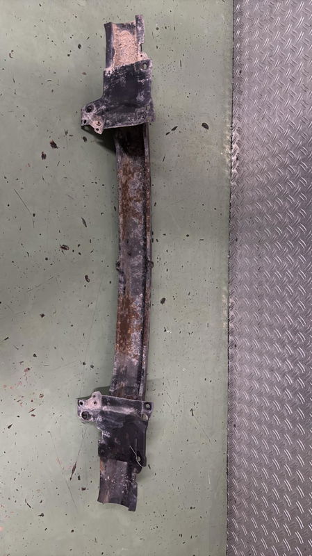 Renfort pare-choc avant Volkswagen GOLF IV (1J1) 1.9 tdi (1997-2004)