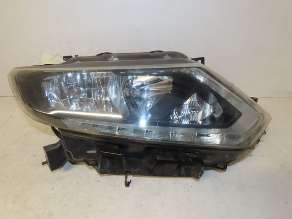 Phare droit Nissan X-TRAIL III (T32_, T32R, T32RR) 1.6 dci (t32) (2014)