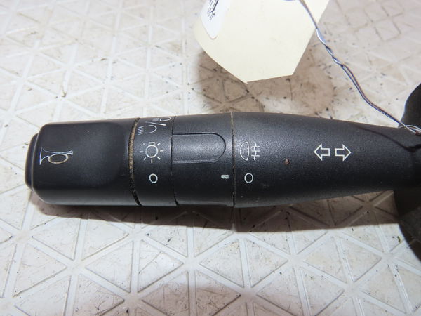 Commande clignotant Citroën JUMPY Camionnette (BS_, BT_, BY_, BZ_) 2.0 hdi 95 (1999-2006)