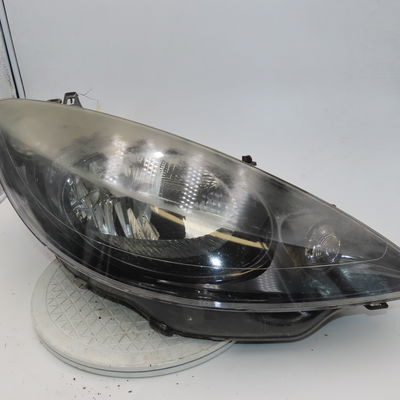 Phare droit Peugeot 1007 (KM_) 1.4 hdi (2005)