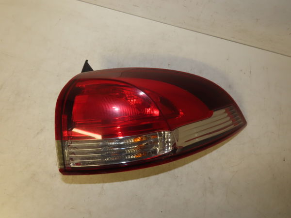 Feu arrière droit Renault CLIO IV Grandtour (KH_) 1.5 dci 90 (khn3, khn4) (2012) 5 portes