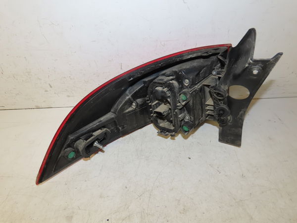 Feu arrière droit Renault CLIO IV Grandtour (KH_) 1.5 dci 90 (khn3, khn4) (2012) 5 portes