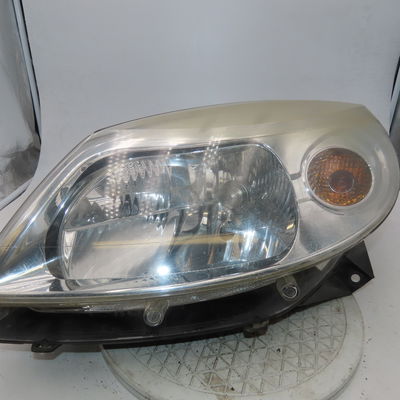 Phare gauche Dacia SANDERO 1.5 dci (2010)