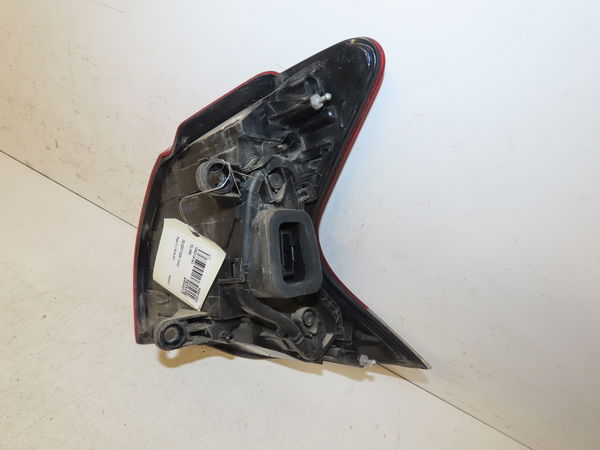 Feu arrière gauche Peugeot 3008 Monospace (0U_) 1.6 bluehdi 120 (2014-2016)