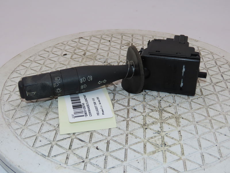 Commande clignotant Peugeot 306 3-5 portes (7A, 7C, N3, N5) 1.9 d (1994-2001)