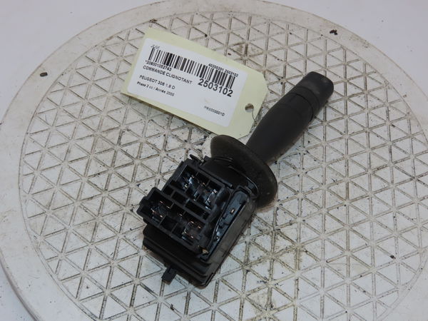 Commande clignotant Peugeot 306 3-5 portes (7A, 7C, N3, N5) 1.9 d (1994-2001)