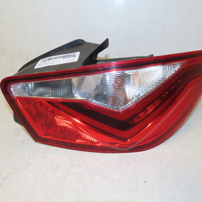 Feu arrière droit Seat IBIZA IV (6J5, 6P1) 1.2 tsi (2010-2012) 5 portes