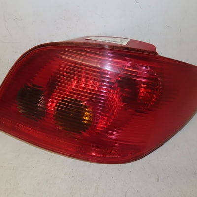 Feu arrière droit Peugeot 307 (3A-C) 1.6 16v (2000-2007) 5 portes
