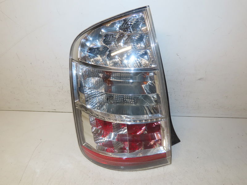 Feu arrière gauche Toyota PRIUS Liftback (_W2_) 1.5 hybrid (nhw20_) (2003-2009)