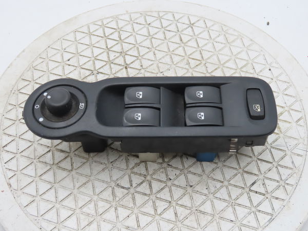 Commande lève-glace porte avant gauche Renault MODUS - GRAND MODUS (F-JP0_) 1.5 dci (fp0f, jp0f) (2004) 5 portes