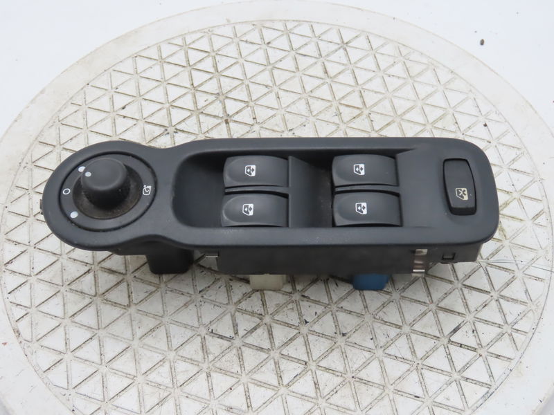 Commande lève-glace porte avant gauche Renault MODUS - GRAND MODUS (F-JP0_) 1.5 dci (fp0f, jp0f) (2004) 5 portes