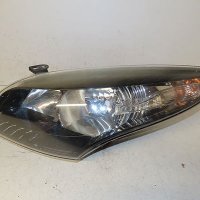 Phare gauche Renault MEGANE III Grandtour (KZ0-1) 1.5 dci (kz09, kz0d, kz1g, kz29, kz14, kz1w, kz10, kz1f,... (2009) 5 portes