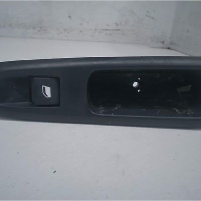 Commande leve-glace porte arrière gauche Citroën C3 III (SX) 1.2 thp 110 (2016)