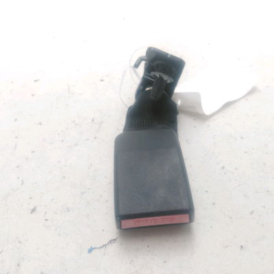 Ancrage ceinture centrale arrière Dacia LOGAN MCV (KS_) 1.5 dci (ks04) (2010-2013)