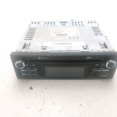 Autoradio Dacia LOGAN MCV (KS_) 1.5 dci (ks04) (2010-2013)