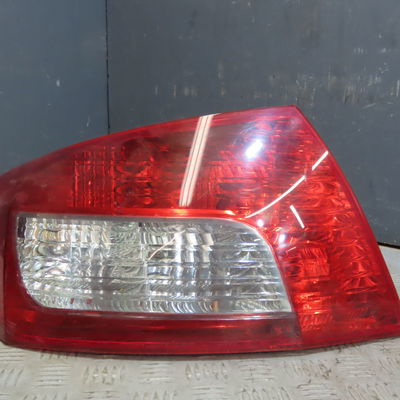 Feu arrière gauche Peugeot 407 (6D_) 1.6 hdi 110 (6d9hzc, 6d9hyc) (2004-2010)
