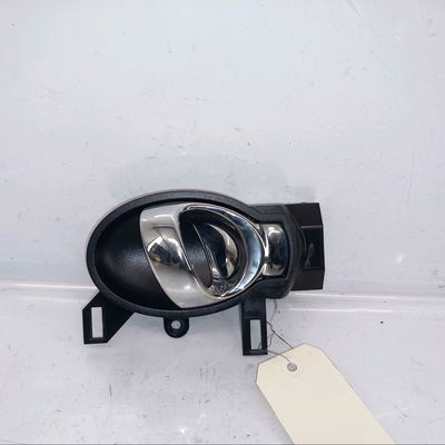 Poignee int porte ard Nissan JUKE (F15) 1.5 dci (2010) 5 portes