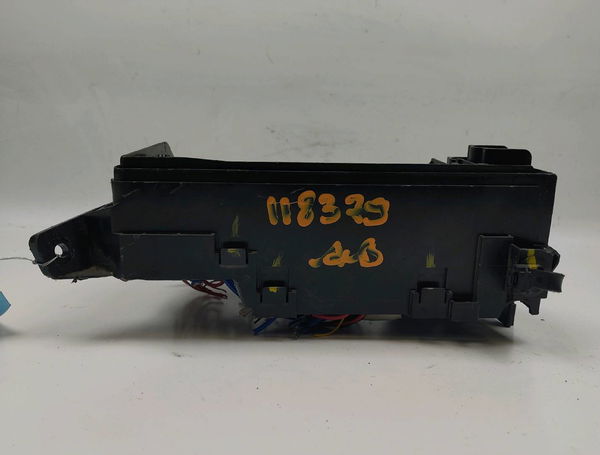 Boite a fusibles Toyota AURIS (_E18_) 1.2 (nre185_) (2015-2018)