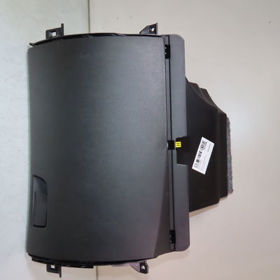 Boite à gants Renault MEGANE IV 3-5 portes (B9A-M-N_) 1.5 blue dci 115 (b9a6) (2018)