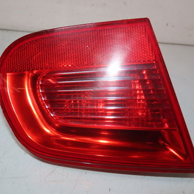Feu arrière interieur gauche Volkswagen EOS (1F7, 1F8) 2.0 tdi (2006-2008)