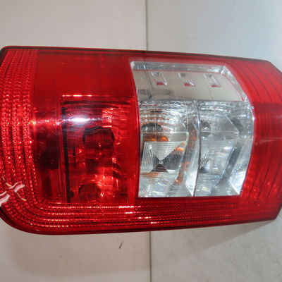 Feu arrière droit Peugeot PARTNER Monospace (5_, G_) 1.9 d (1999-2008) 4 portes