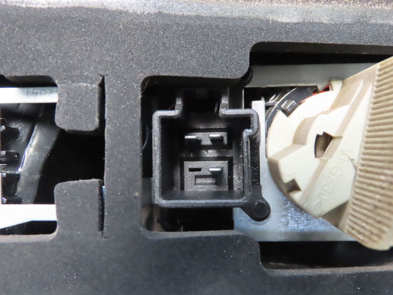 Feu arrière interieur gauche Volvo V70 II (285) 2.4 (2000-2007)
