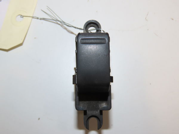 Commande leve-glace porte arrière gauche Nissan X-TRAIL I (T30) 2.2 dci 4x4 (2001-2008) 5 portes