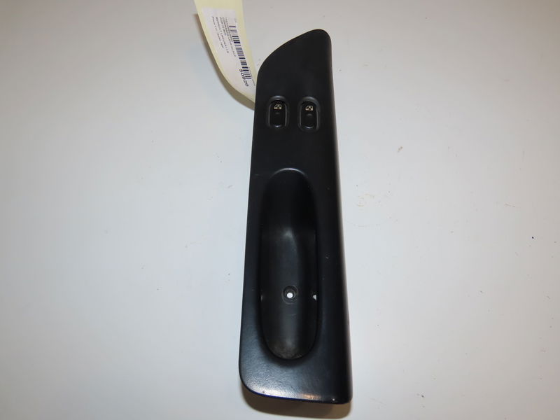 Commande lève-glace porte avant gauche Renault LAGUNA I (B56_, 556_) 1.8 (1995-2001)