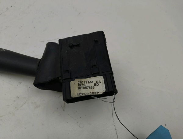 Commande essuie glace Dacia SANDERO 1.5 dci (2010)