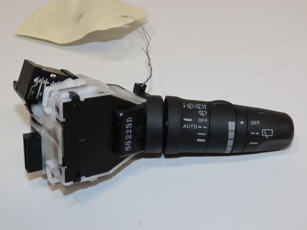 Commande essuie glace Nissan NOTE (E11, NE11) 1.5 dci (2010-2012)