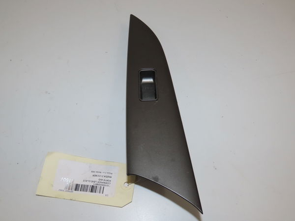 Commande lève-glace porte avant droite Mazda 3 (BK) 2.0 (bkep) (2003-2009)