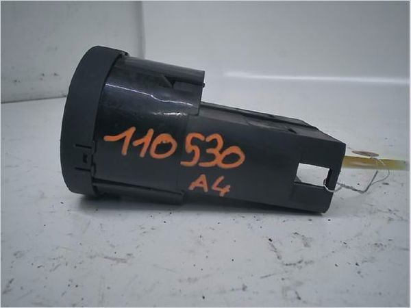 Commande eclairage Audi A4 B7 Avant (8ED) 2.0 tdi 16v (2004-2008)