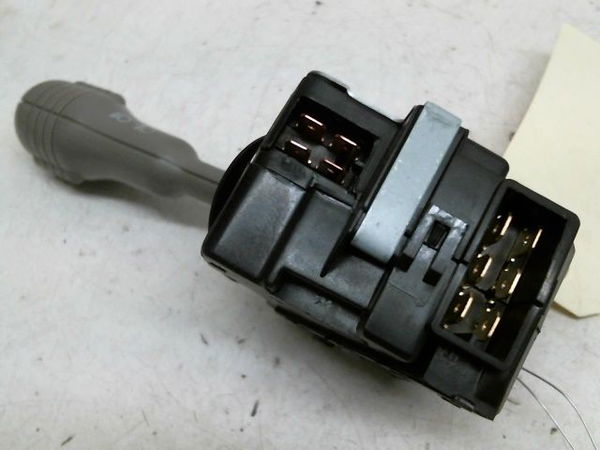 Commande clignotant Renault TWINGO I (C06_) 1.2 16v (c06c, c06d, c06k) (2001-2007) 3 portes