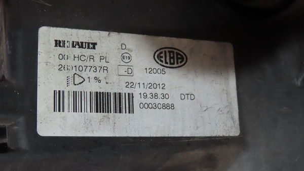 Phare droit Dacia SANDERO II 1.5 dci (2012) 5 portes
