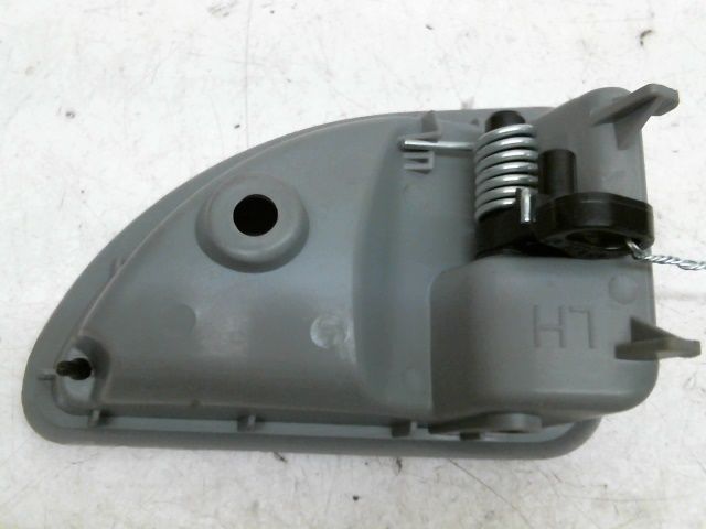 Poignee int porte avg Renault TWINGO I (C06_) 1.2 16v (c06c, c06d, c06k) (2001-2007) 3 portes