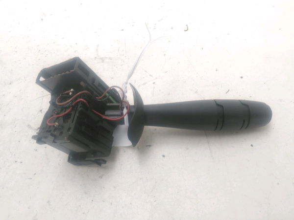 Commande clignotant Renault TWINGO II (CN0_) 1.2 16v (cn0k, cn0v) (2007) 3 portes